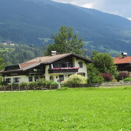 Gaestehaus Scharler Neukirchen am Großvenediger Eksteriør billede