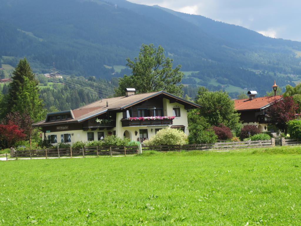 Gaestehaus Scharler Neukirchen am Großvenediger Eksteriør billede